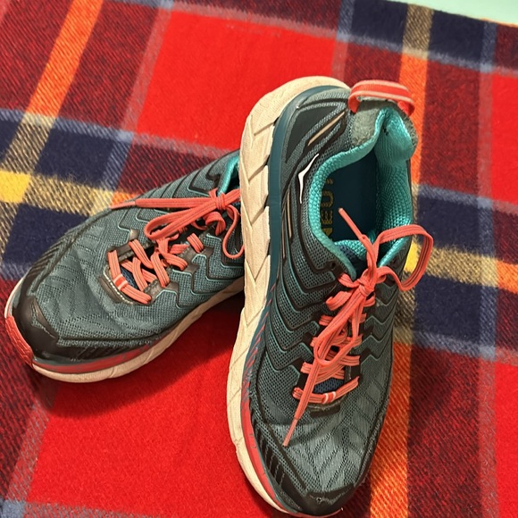 Hoka - Picture 8 of 10